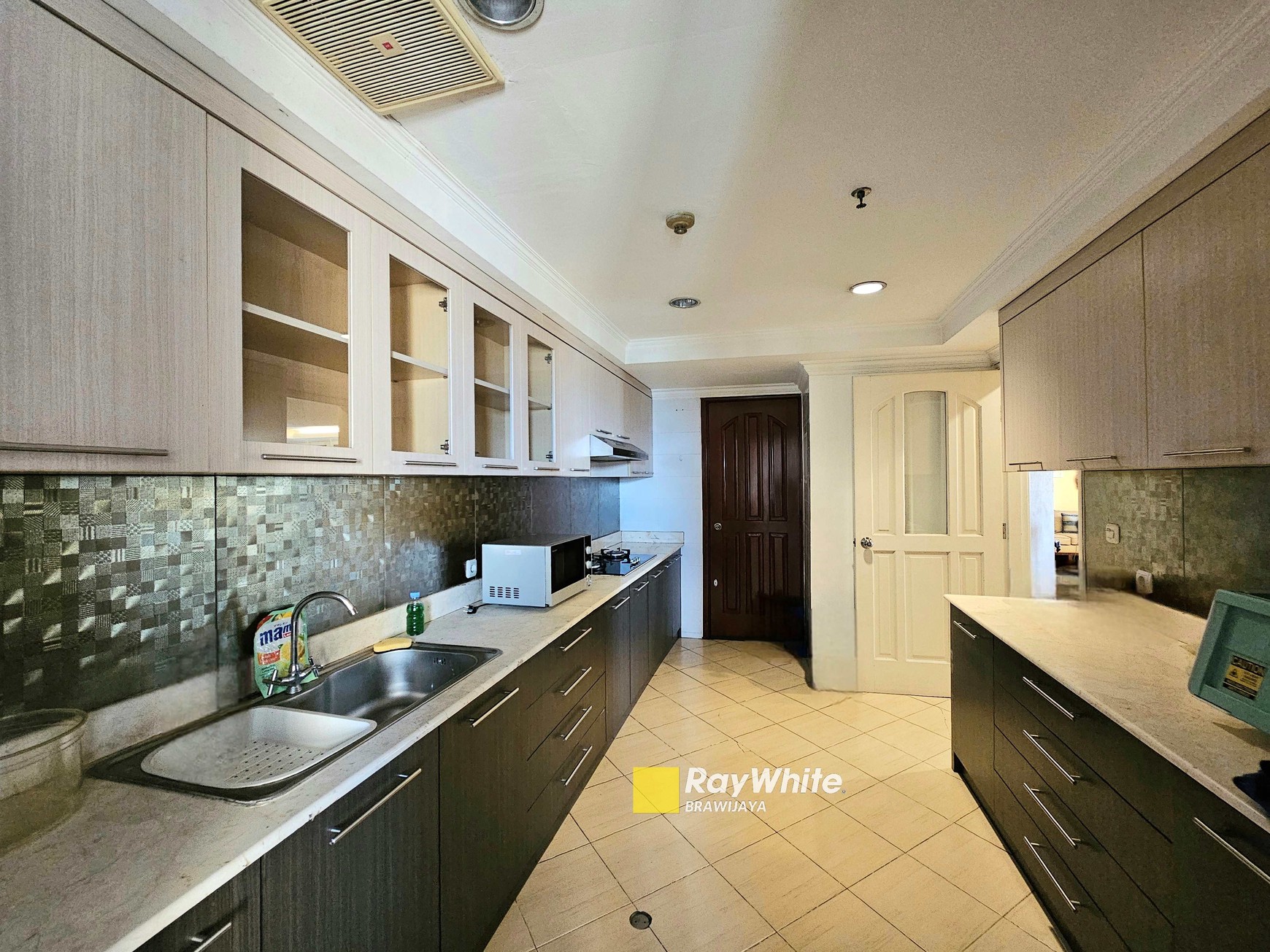 Apartemen Kusuma Candra, SCBD Sudirman, Jakarta Sekatan, dekat MRT Istora Mandiri