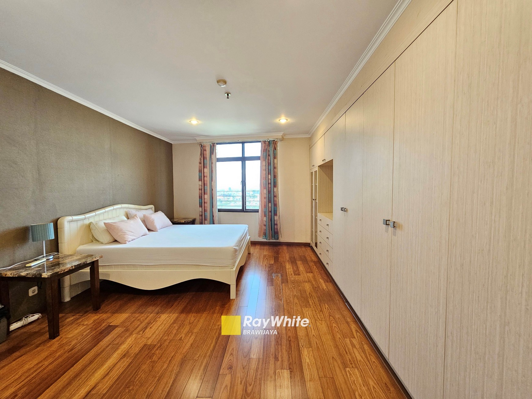 Apartemen Kusuma Candra, SCBD Sudirman, Jakarta Sekatan, dekat MRT Istora Mandiri