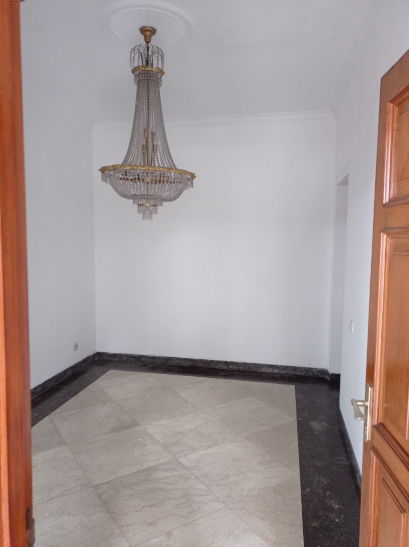 RUMAH DIJUAL JALAN CIAWI KEBAYORAN BARU JAKARTA SELATAN