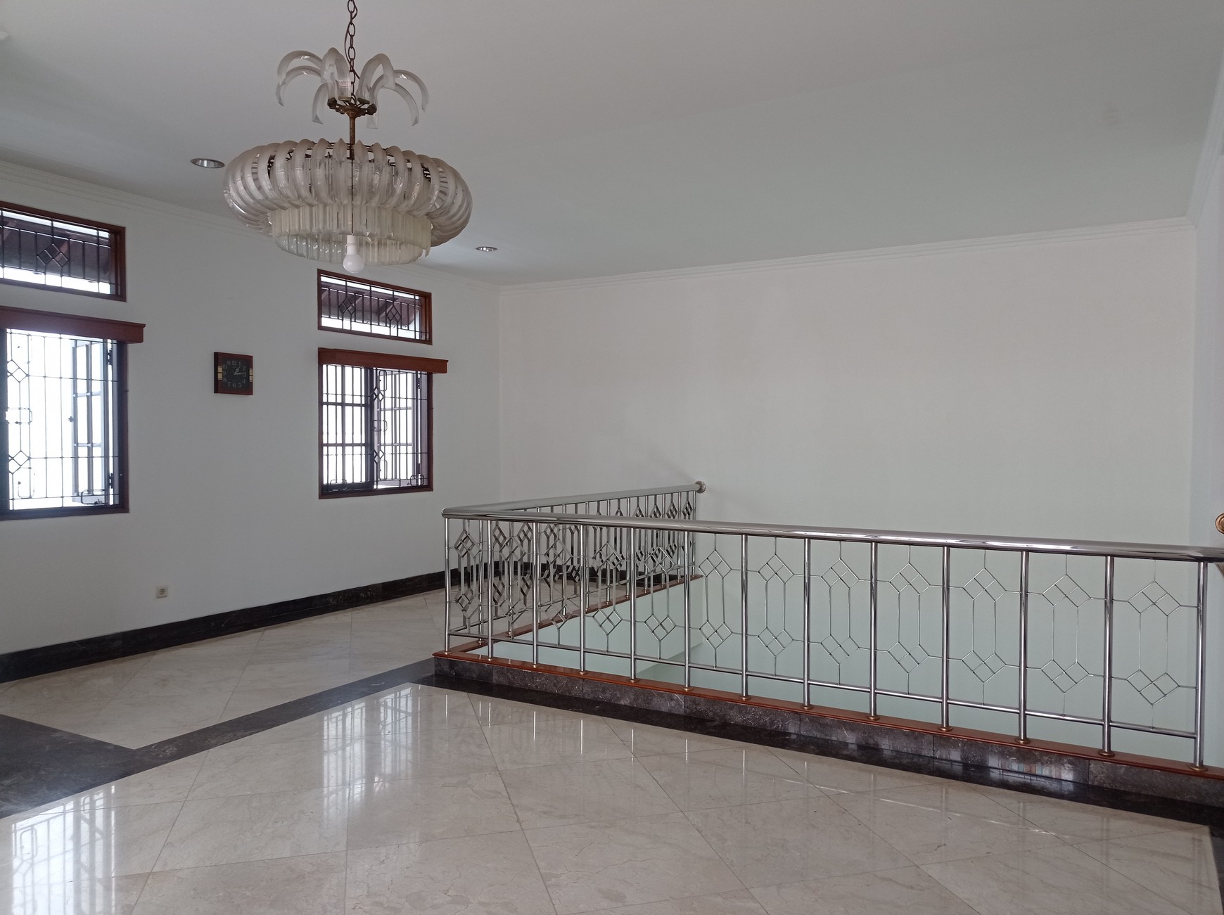 RUMAH DIJUAL JALAN CIAWI KEBAYORAN BARU JAKARTA SELATAN