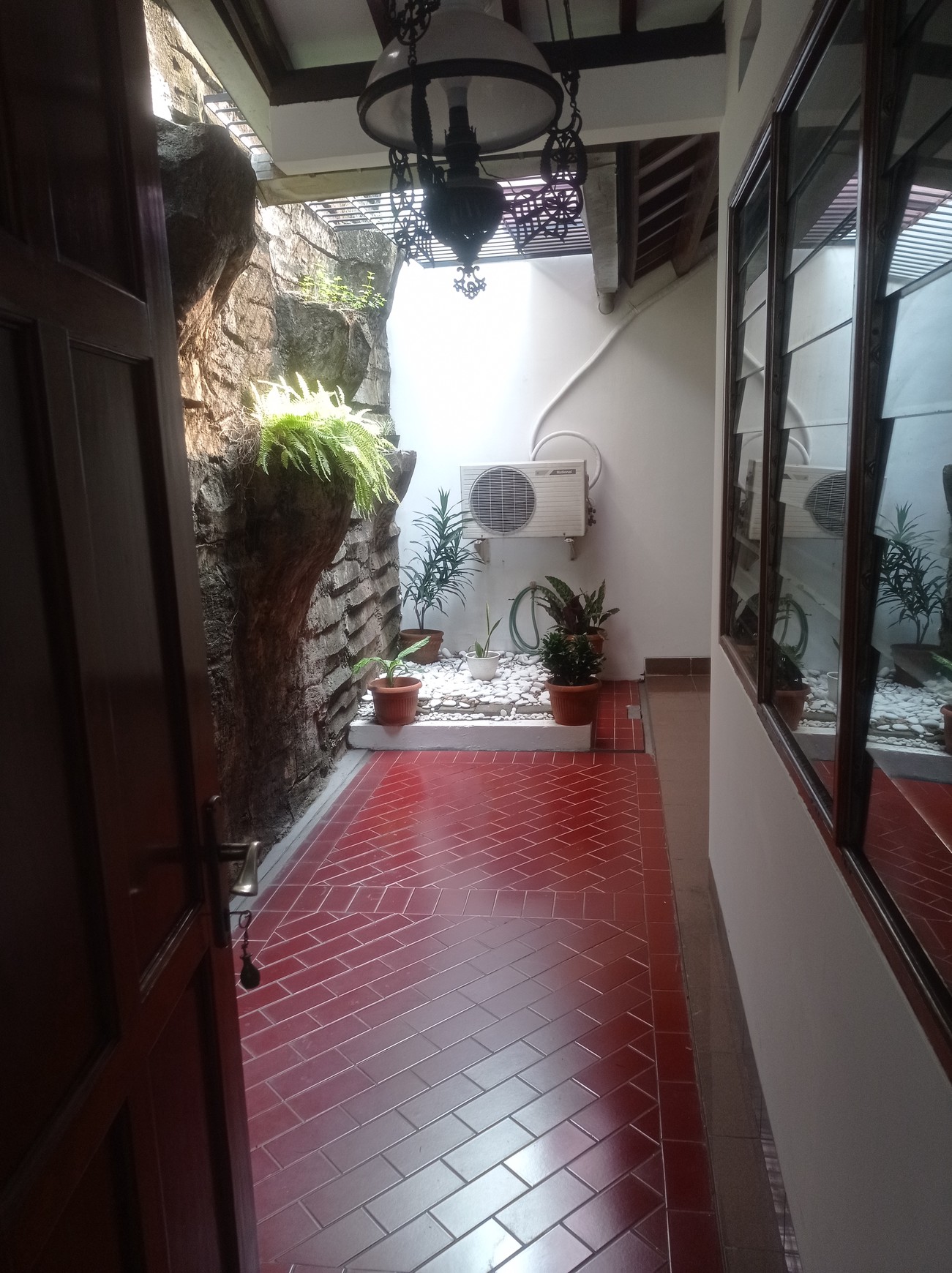 RUMAH DIJUAL JALAN CIAWI KEBAYORAN BARU JAKARTA SELATAN