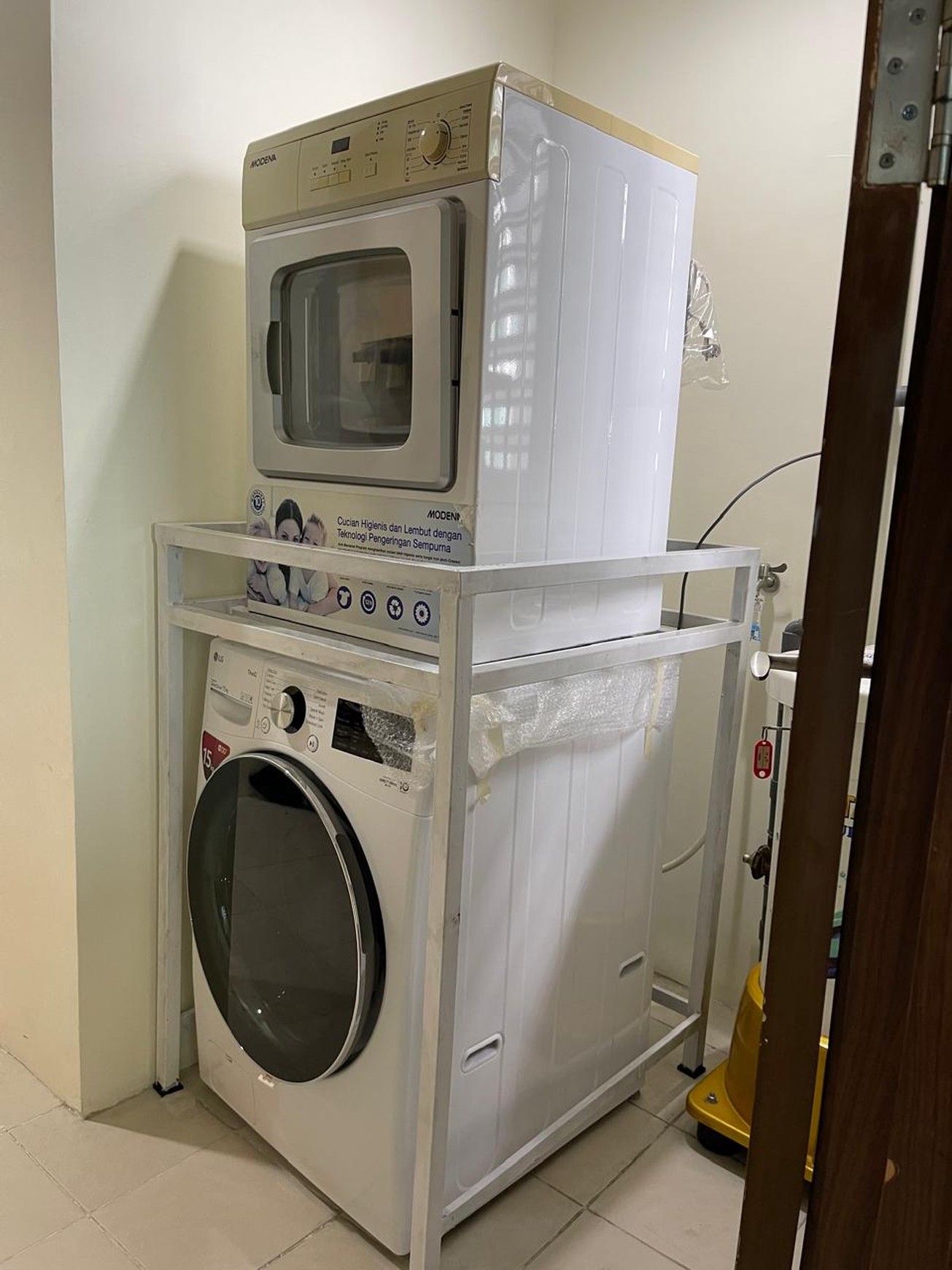 4 BR Fully Furnished Apartment in Kemang Village (Tiffany Tower)