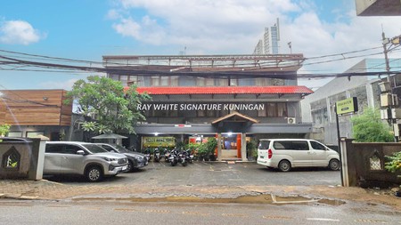 Dijual Gedung Eks Hotel Bintang 1 di Jl. Prapanca Raya, Jakarta Selatan