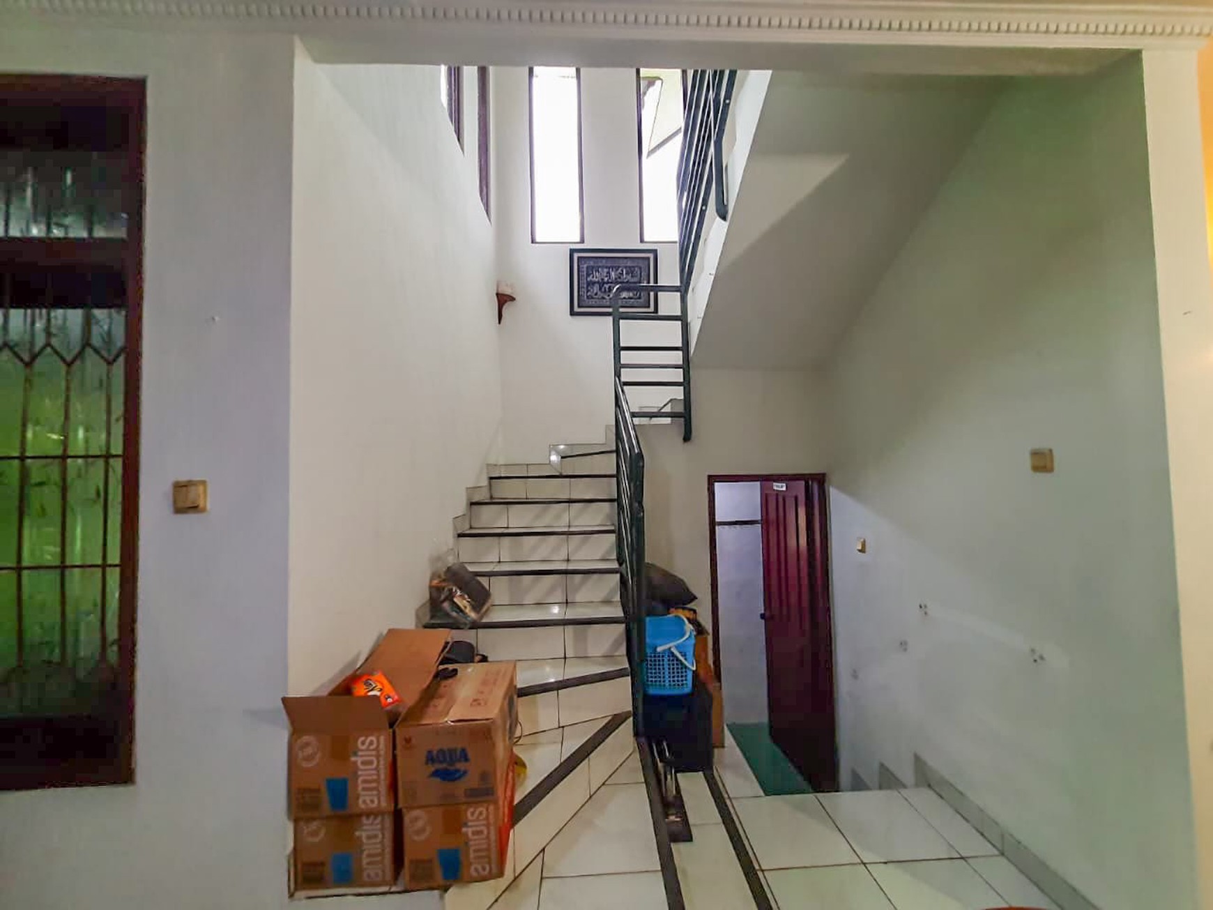 RUMAH NYAMAN DI RAFFLES HILLS CIBUBUR, AKSES MUDAH DARI JAGORAWI, SENTUL CITY.