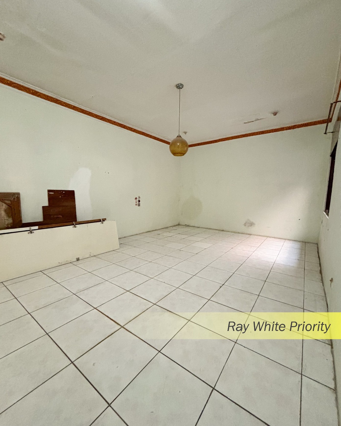 RUMAH BINTARO JAYA SEKTOR 1, JAKARTA SELATAN