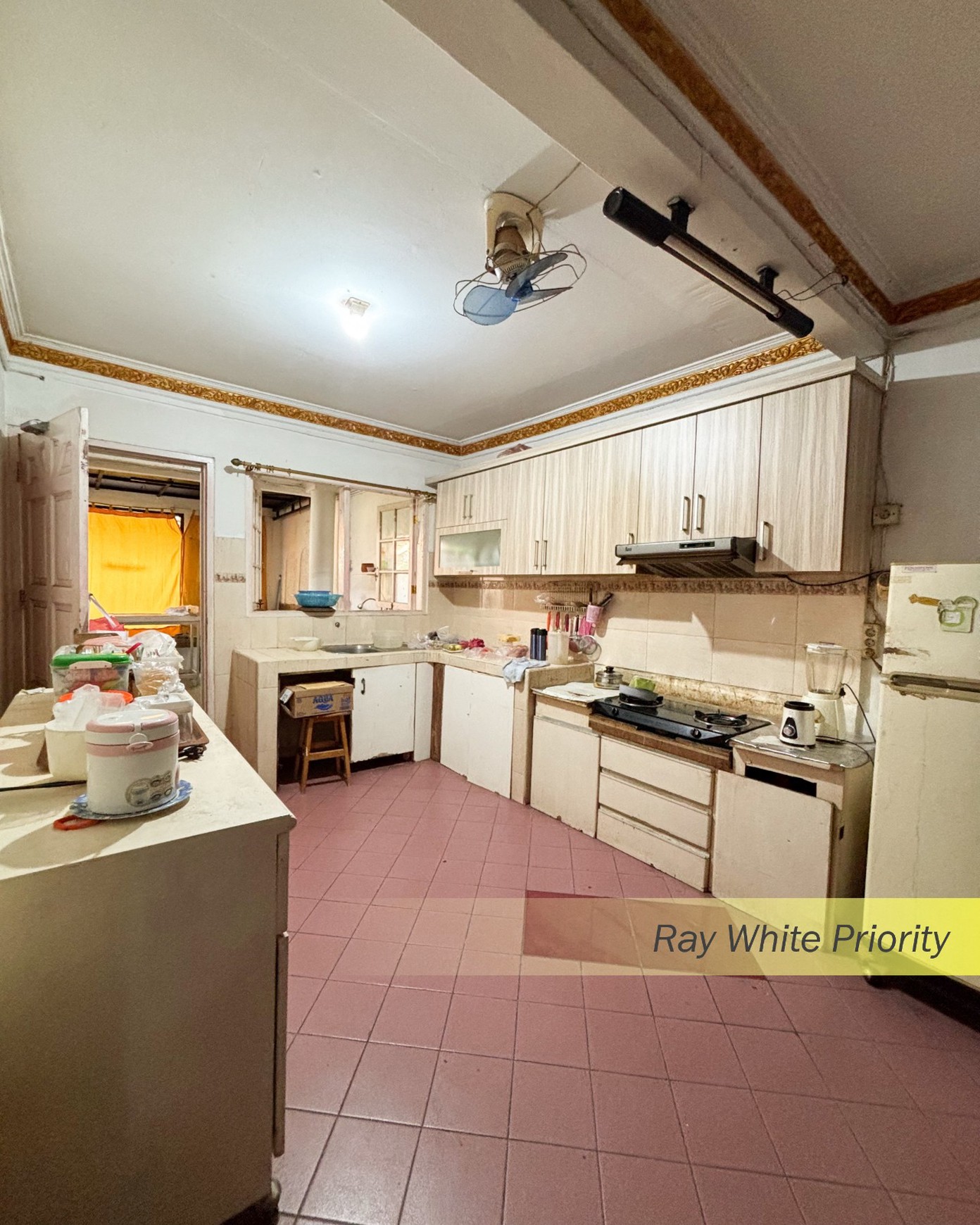 RUMAH BINTARO JAYA SEKTOR 1, JAKARTA SELATAN