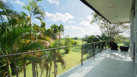 Rumah Villa Mewah Di Munggu, Badung, Bali