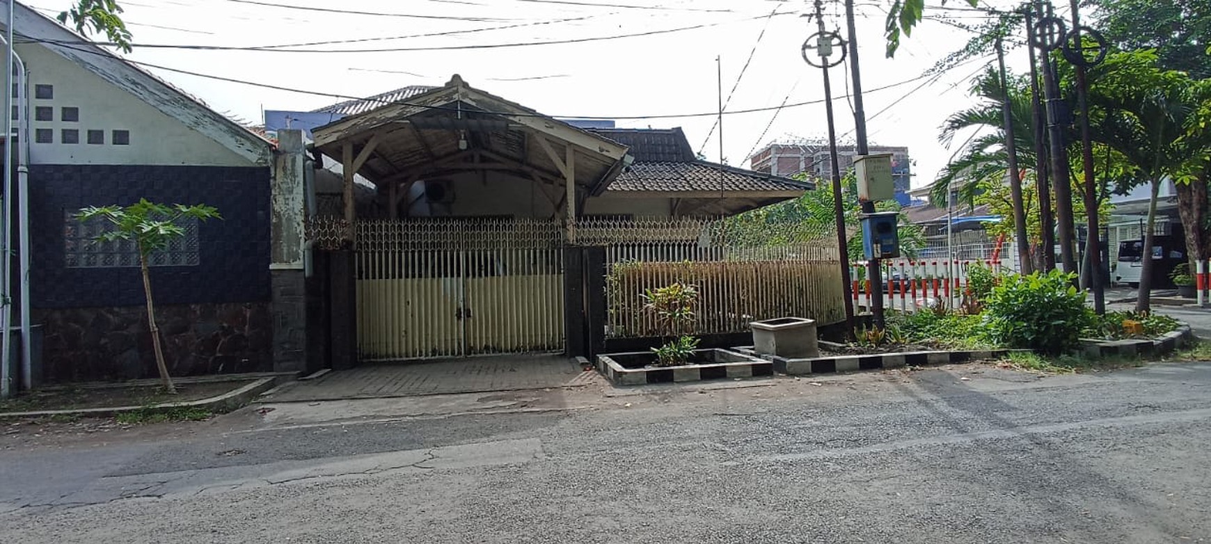 Dijual/ sewa Rumah tengah kota Jl. Ngagel Tama , Surabaya