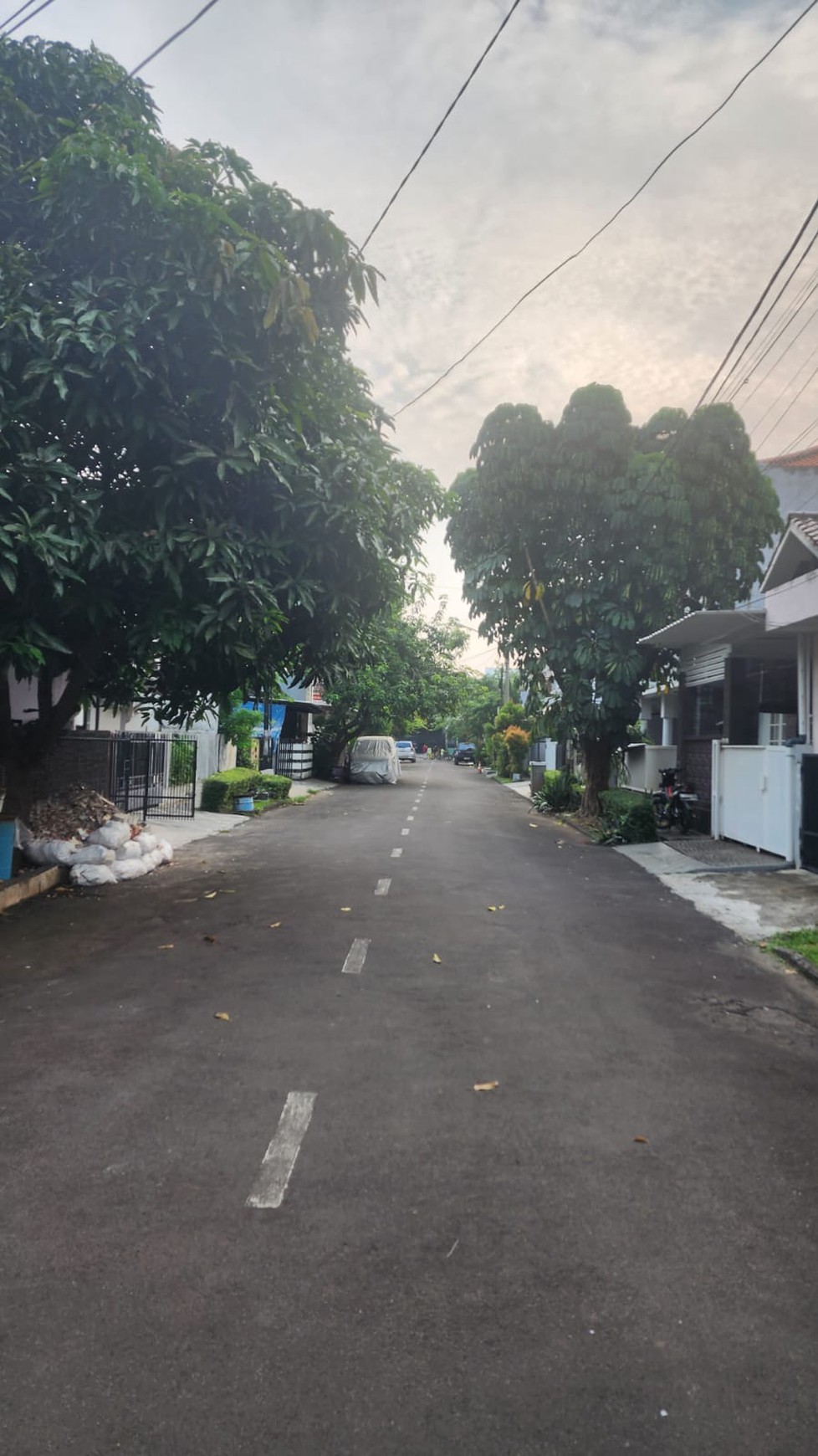Rumah keamanan 24 jam,aman,nyaman,lingkungan bersih di Bintaro Jaya 9