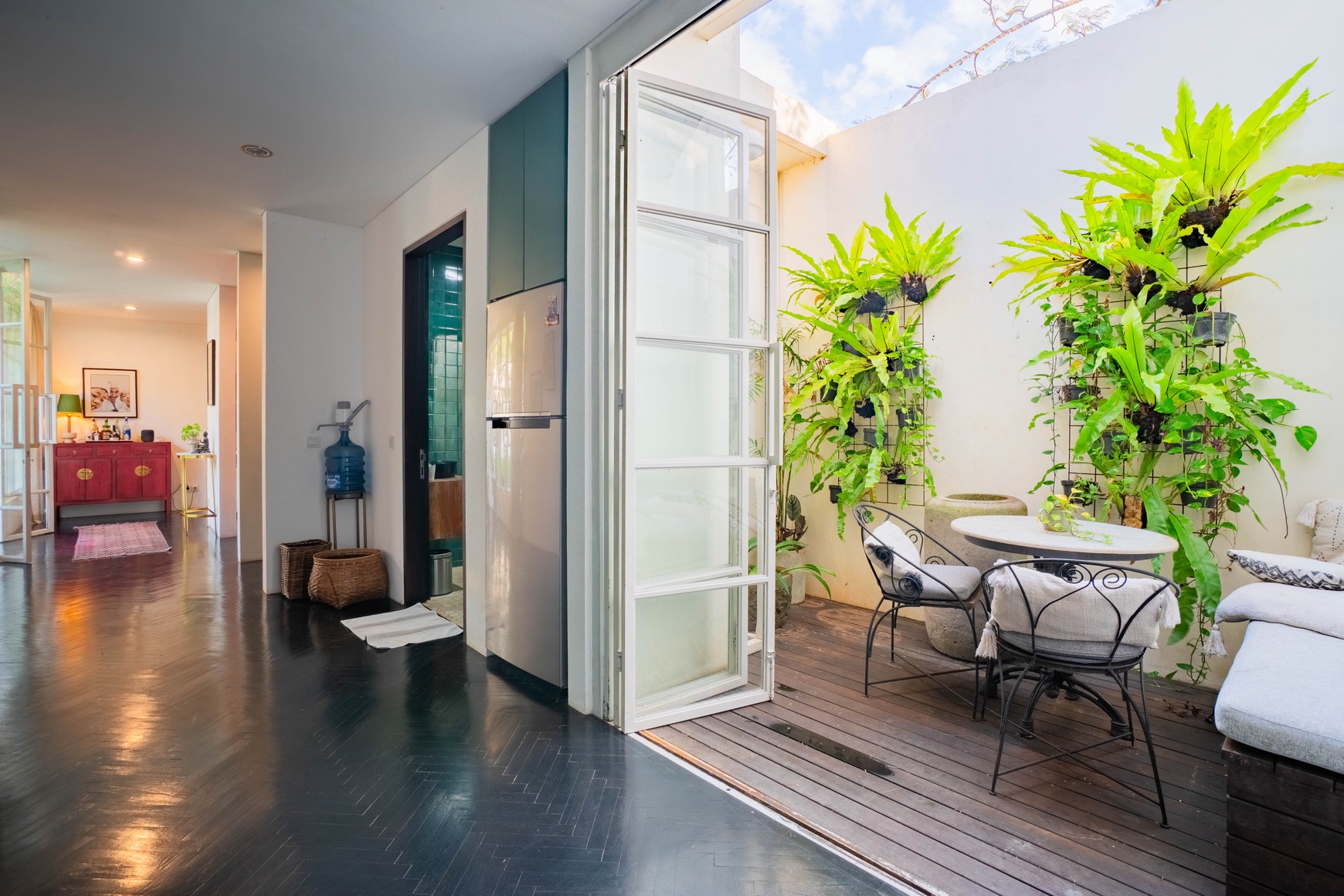 Jual Vila Mewah di Munggu, Bali - Dekat Pantai & Pusat Wisata