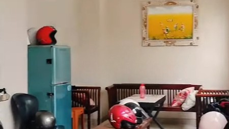 Rumah Kost 2 1/2 Lantai 27 Kamar Tidur Di Ketintang Surabaya