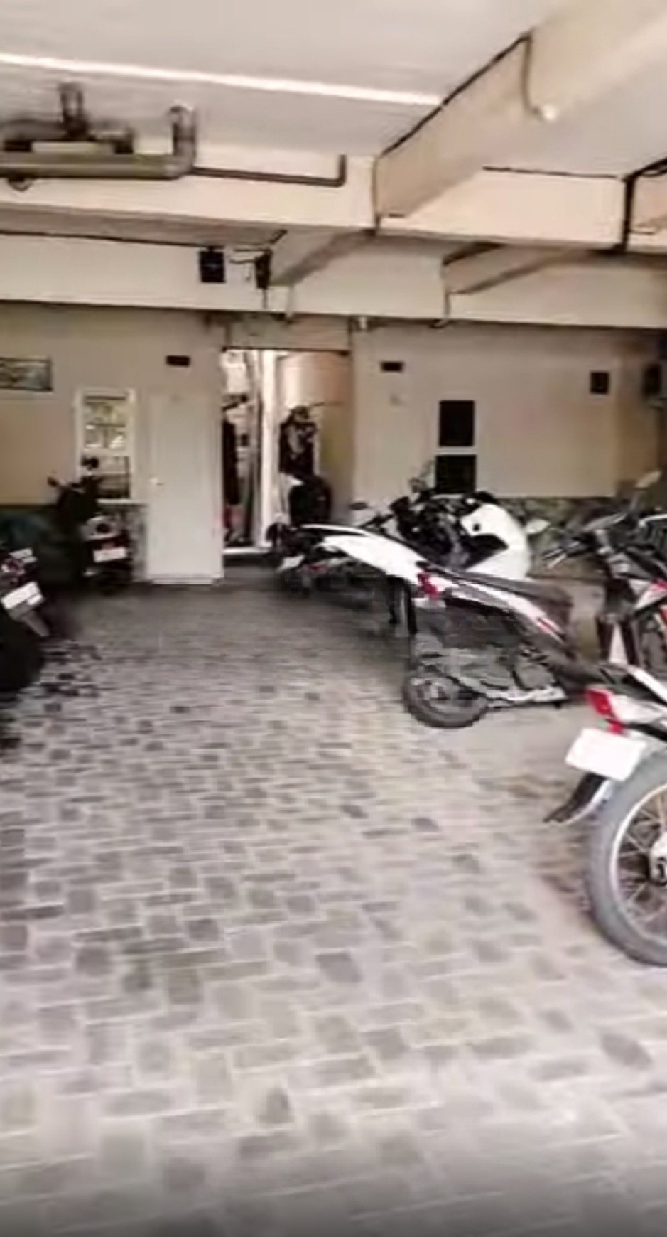 Dijual Rumah Kost 2 Lantai Ketintang Surabaya