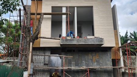 Rumah Baru Murah 2 Lantai Di Area Citraland Surabaya Barat
