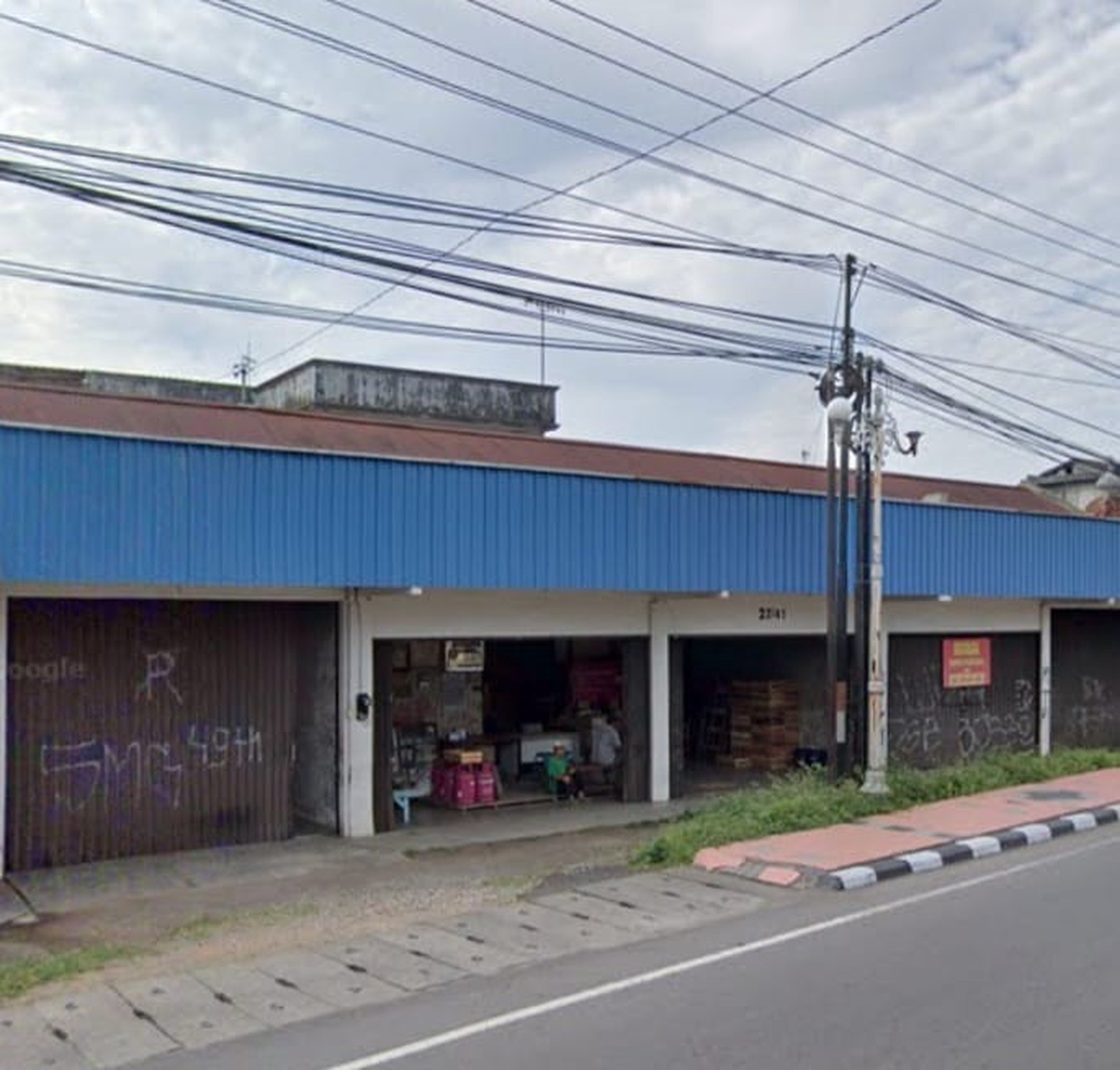 Ruko Dengan Luas Tanah 1050 Meter Persegi di Pusat Kota Magelang 