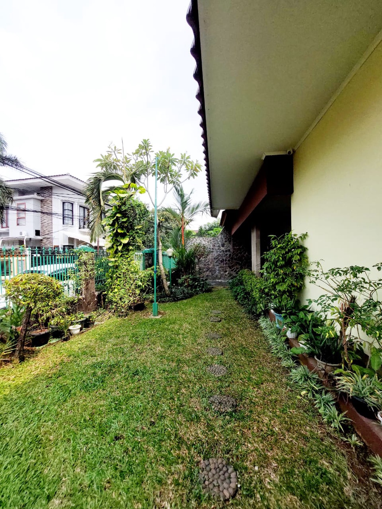 Dijual Rumah Nyaman di Pasar Minggu, Jakarta Selatan