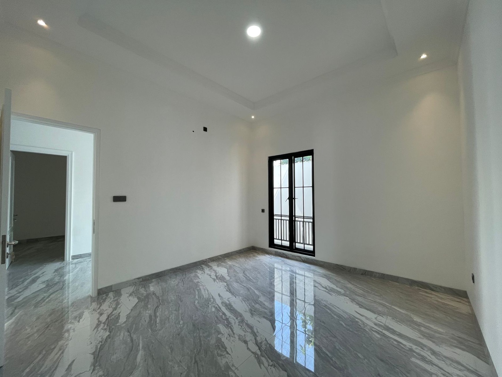Rumah Baru,luas tanah 177,jalan lebar di Bintaro Jaya 9