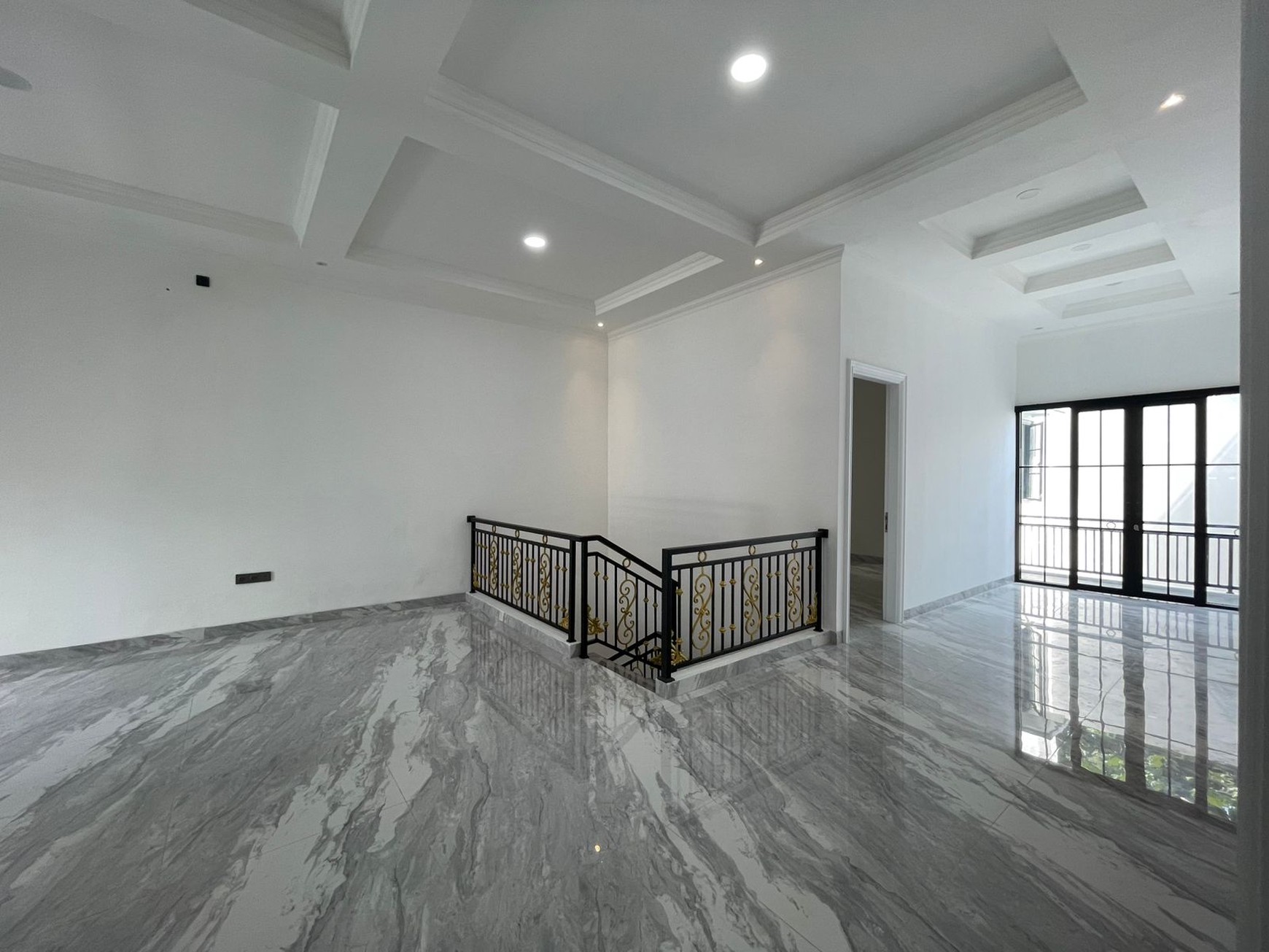 Rumah Baru,luas tanah 177,jalan lebar di Bintaro Jaya 9