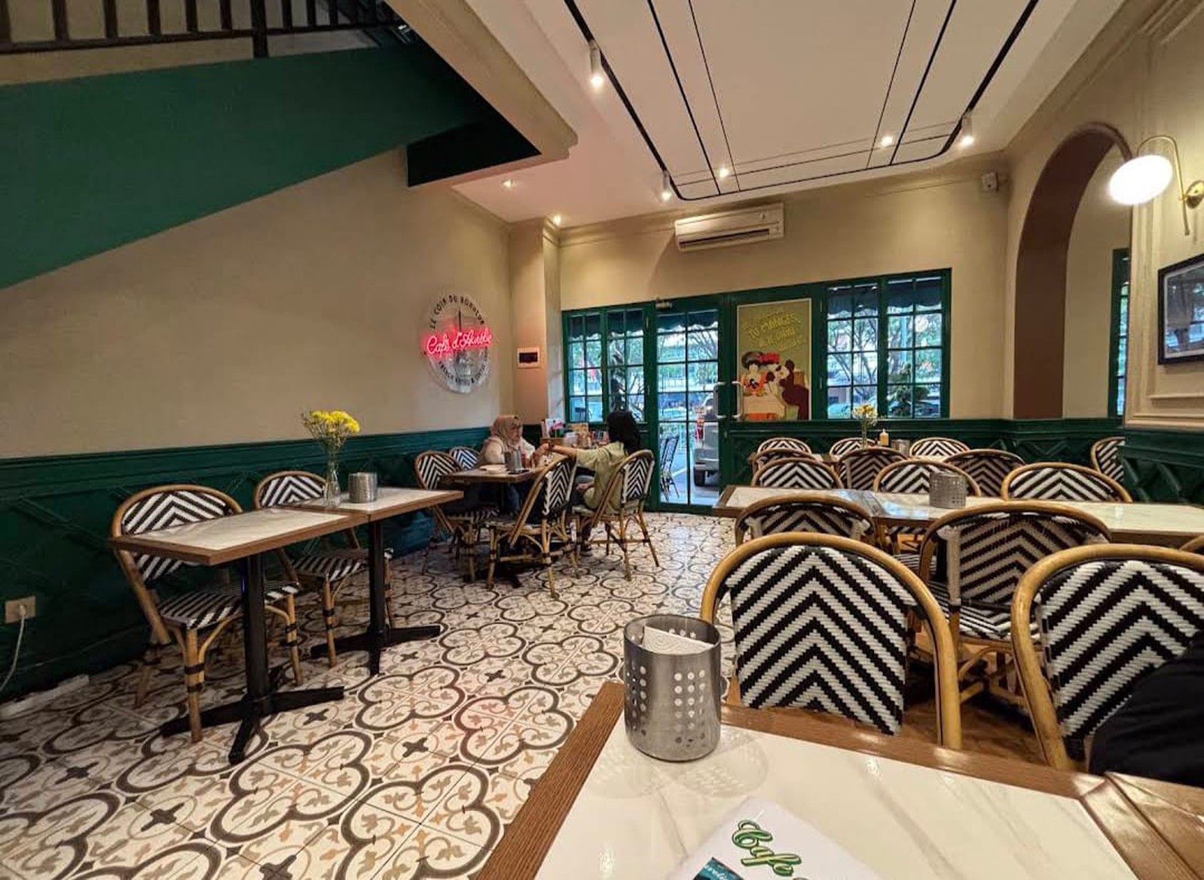 Ruko Bagus, Kawasan Commersil, Cocok untuk Usaha di Bintaro