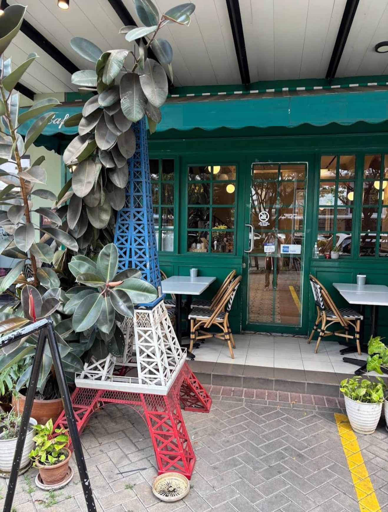 Ruko Bagus, Kawasan Commersil, Cocok untuk Usaha di Bintaro