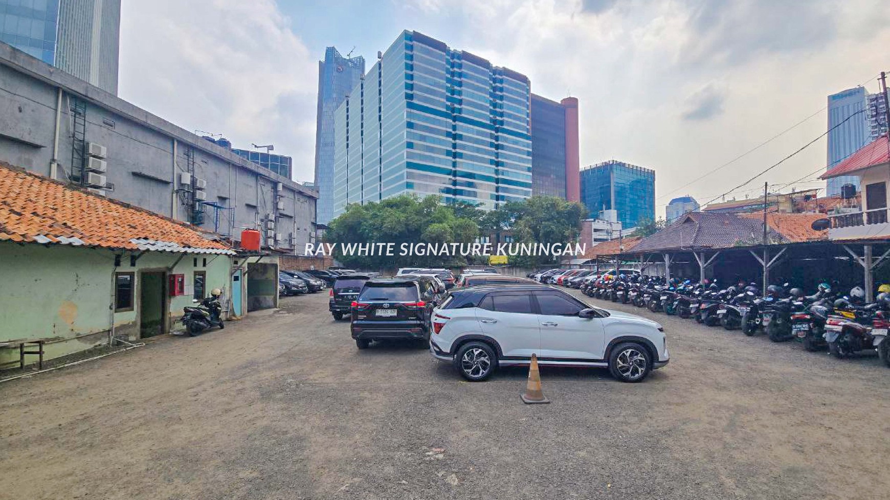 Dijual Tanah Luas di dekat Branz Mega Kuningan