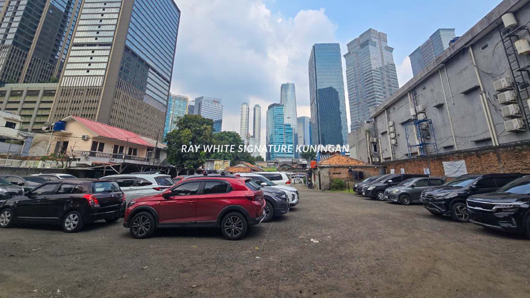 Dijual Tanah Luas di dekat Branz Mega Kuningan