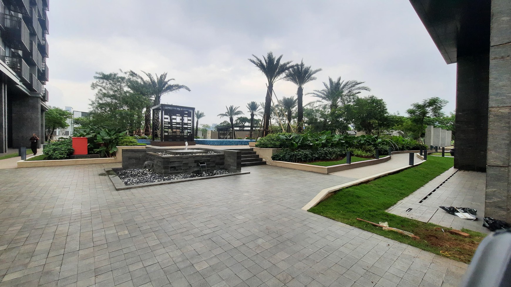 DIJUAL APARTEMEN BARU 1BR, POOL VIEW DI AREA FATMAWATI