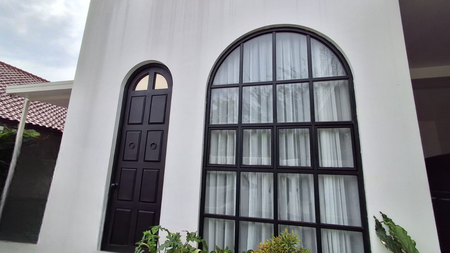 Disewakan Rumah  2 Lantai di Jagarksa, Jakarta Selatan