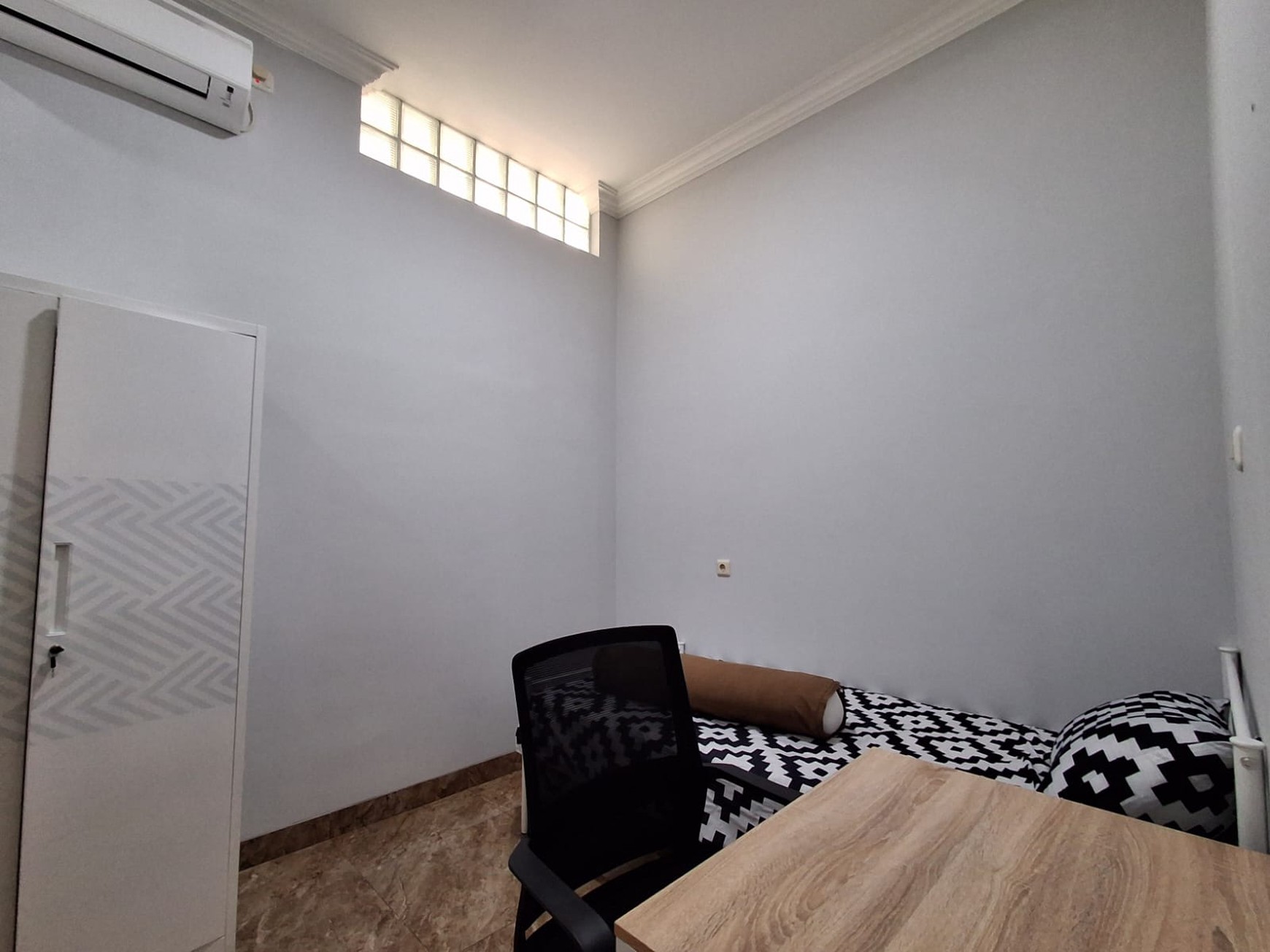 Disewakan Rumah  2 Lantai di Jagarksa, Jakarta Selatan
