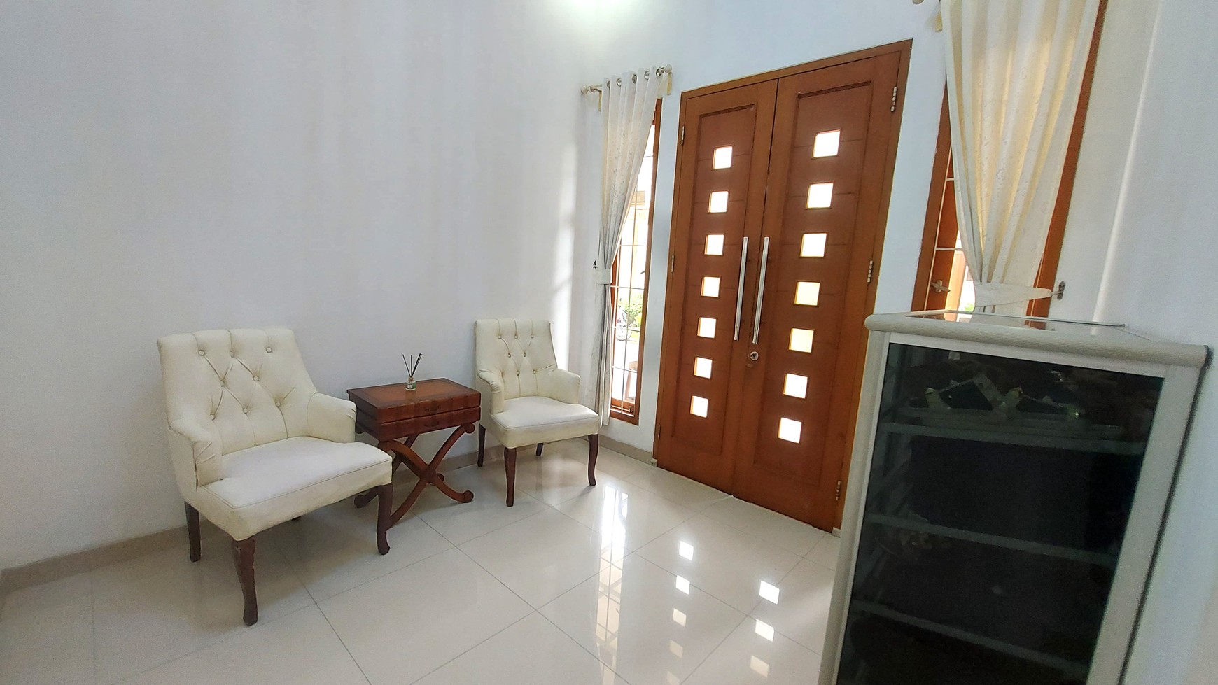 Rumah Dalam Townhouse Fully Furnished di Kebagusan Jakarta Selatan