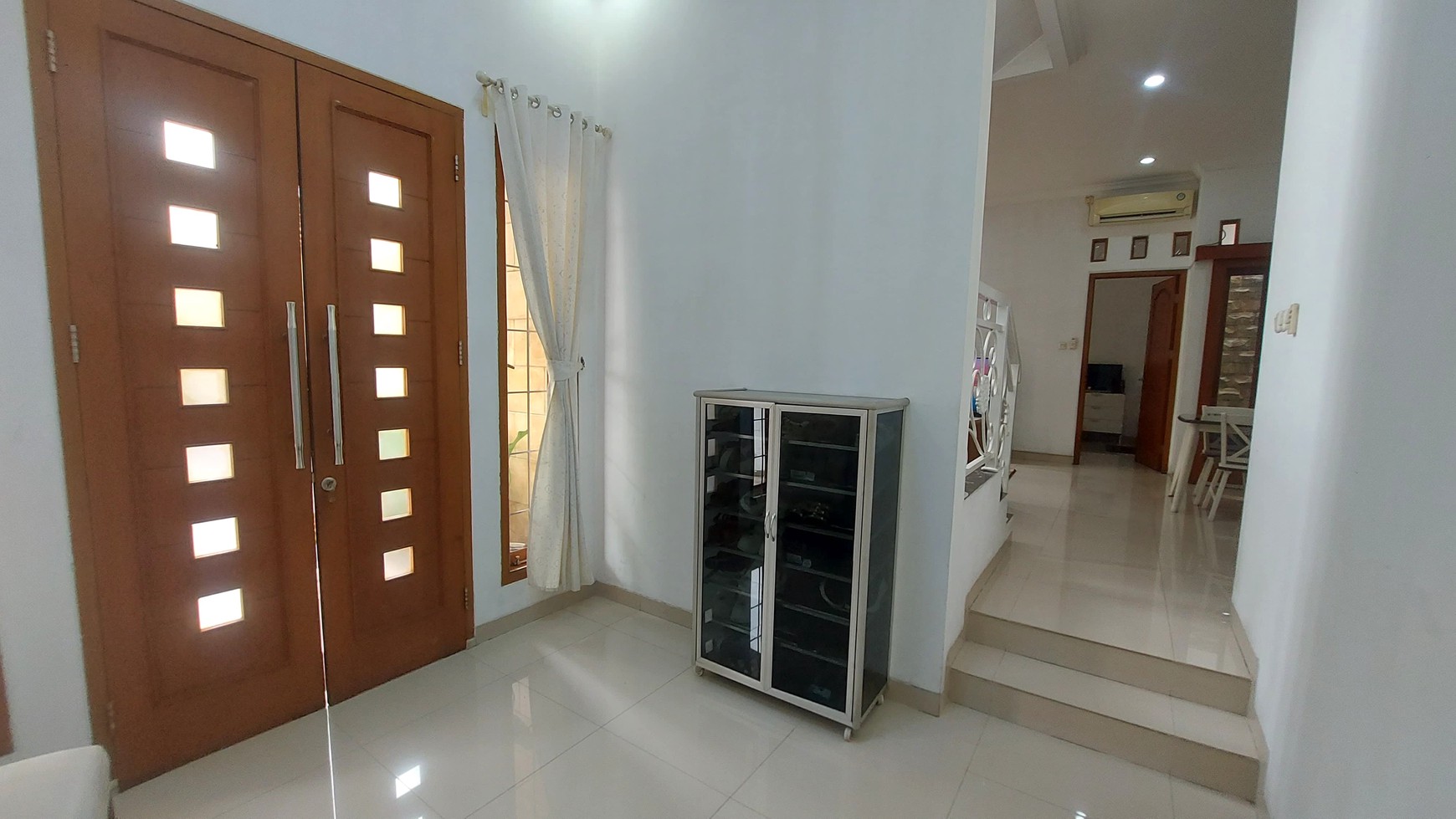 Rumah Dalam Townhouse Fully Furnished di Kebagusan Jakarta Selatan