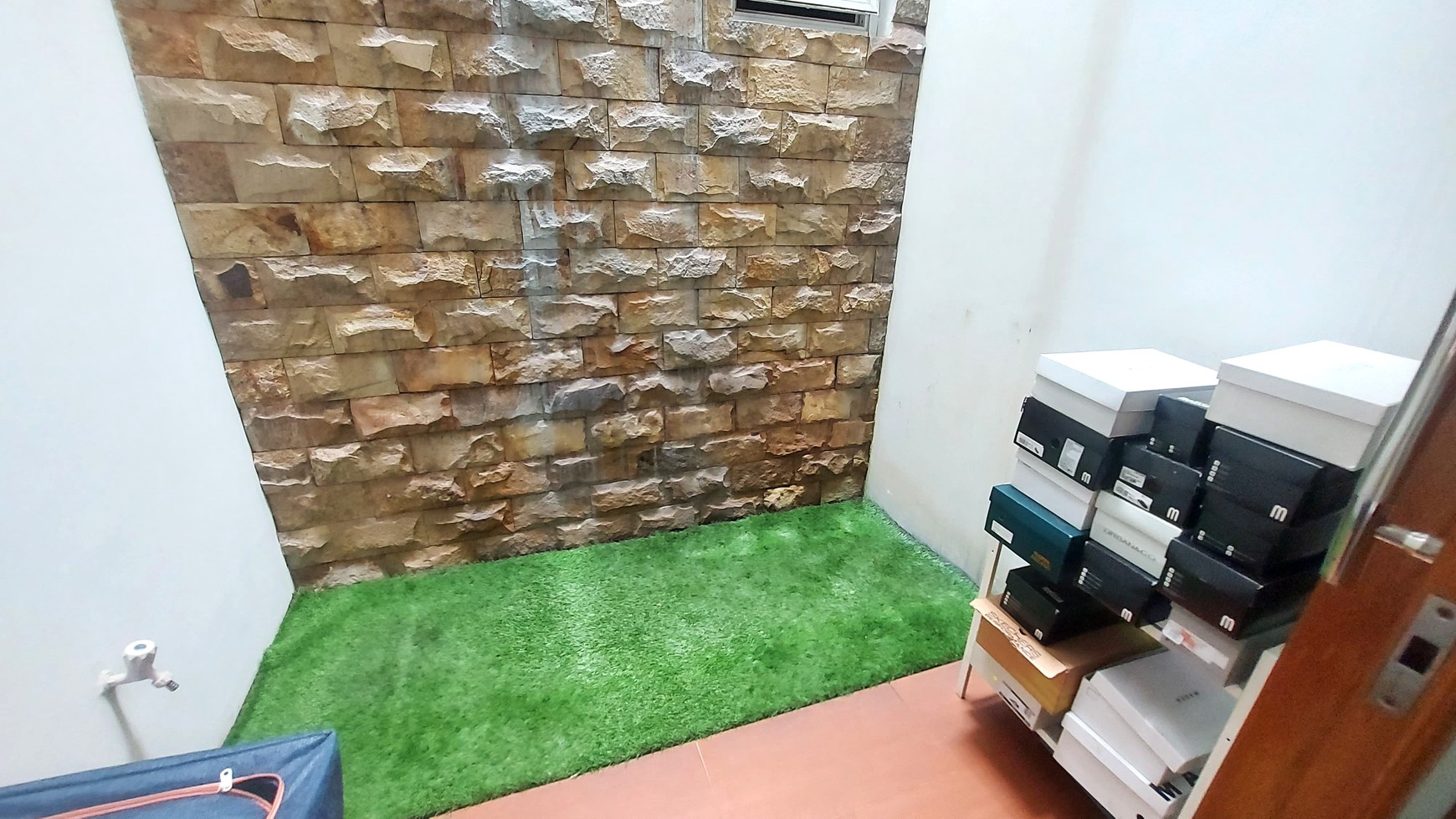 Rumah Dalam Townhouse Fully Furnished di Kebagusan Jakarta Selatan
