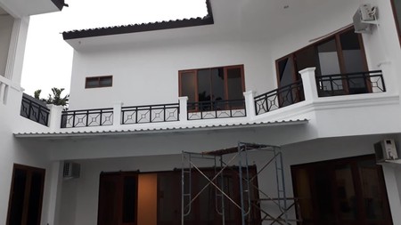 Disewakan Rumah  terawat di Kemang, Jakarta Selatan