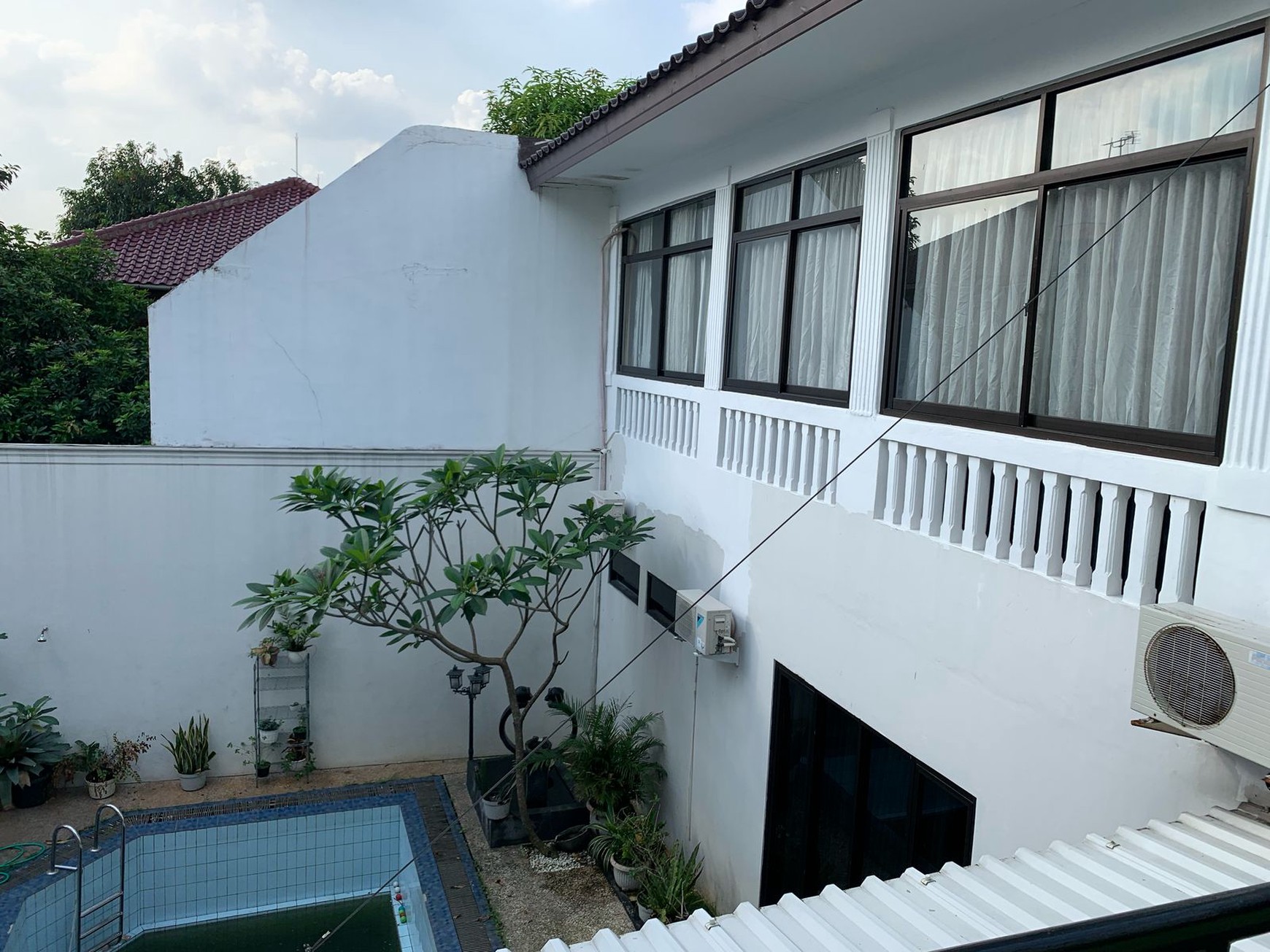 Disewakan Rumah  terawat di Kemang, Jakarta Selatan