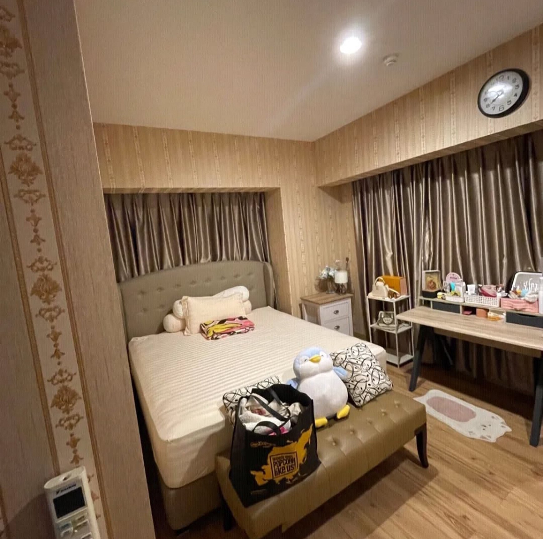 M Town Apartemen Tower Galaxy Signature 2 Br semi furnish..