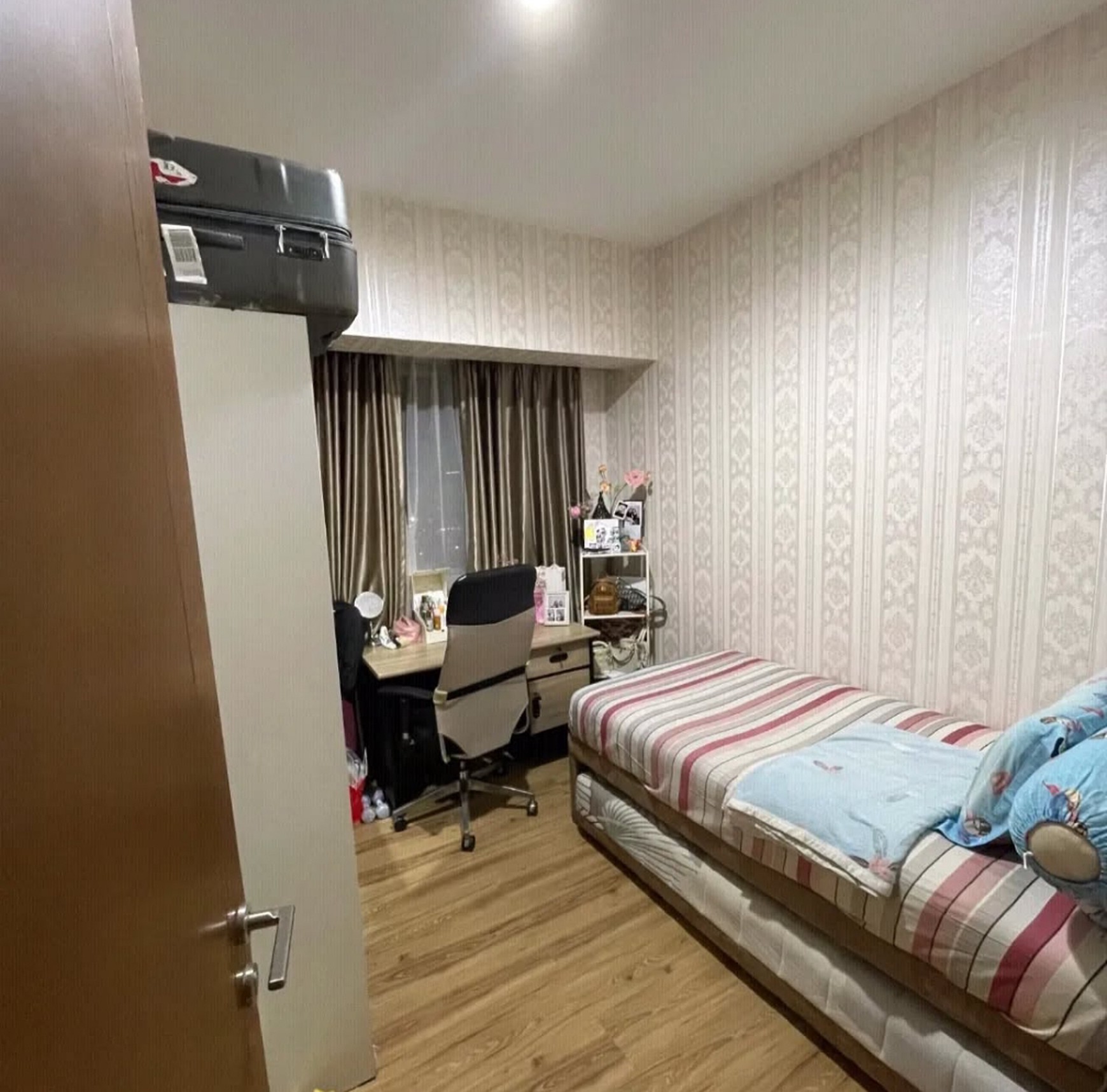 M Town Apartemen Tower Galaxy Signature 2 Br semi furnish..