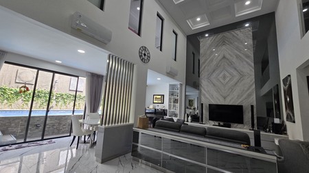 Dijual Rumah Mewah siap huni di kawasan Puspita Loka BSD