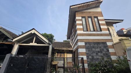 Rumah strategis depan Masjid, dekat pasar modern BSD