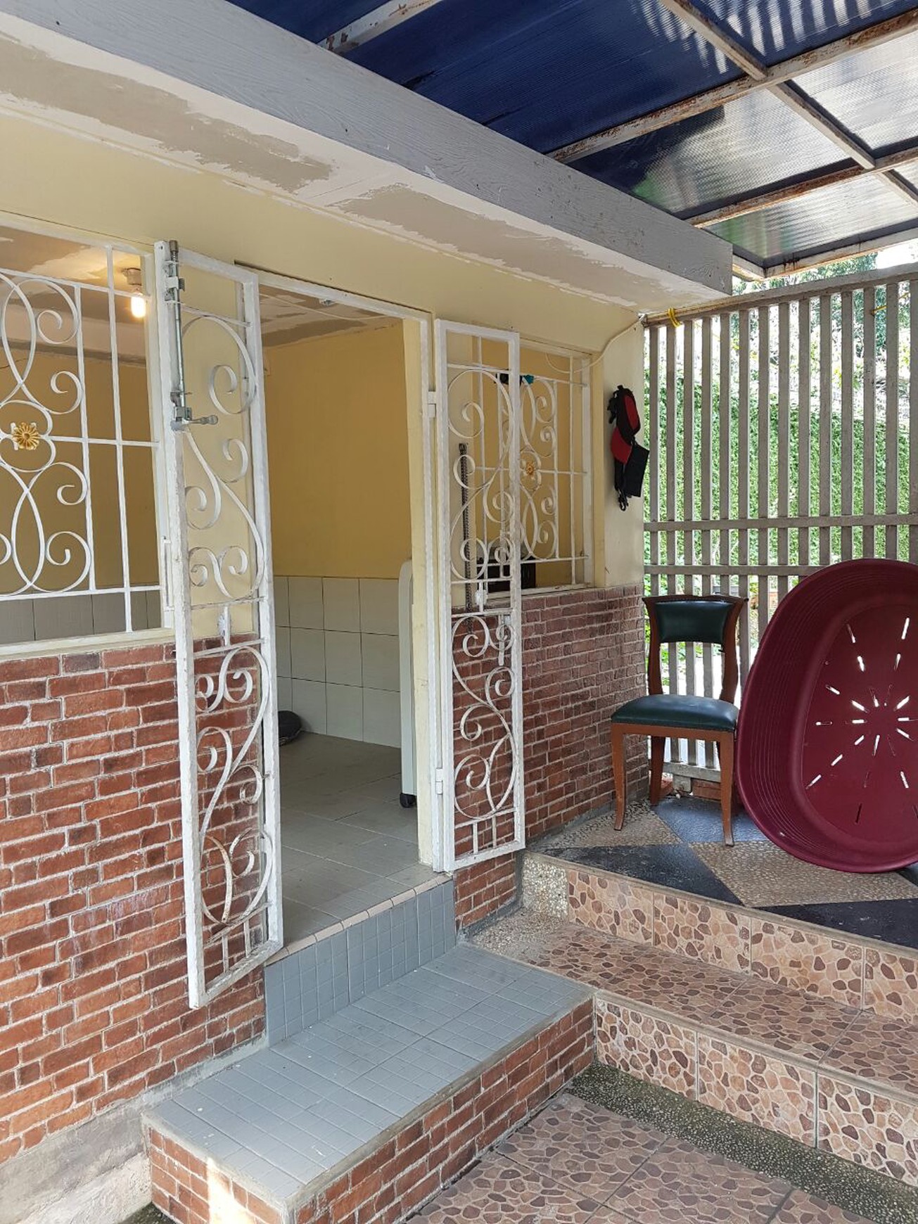 Rumah asri di Kemang Timur. Jakarta Selatan...