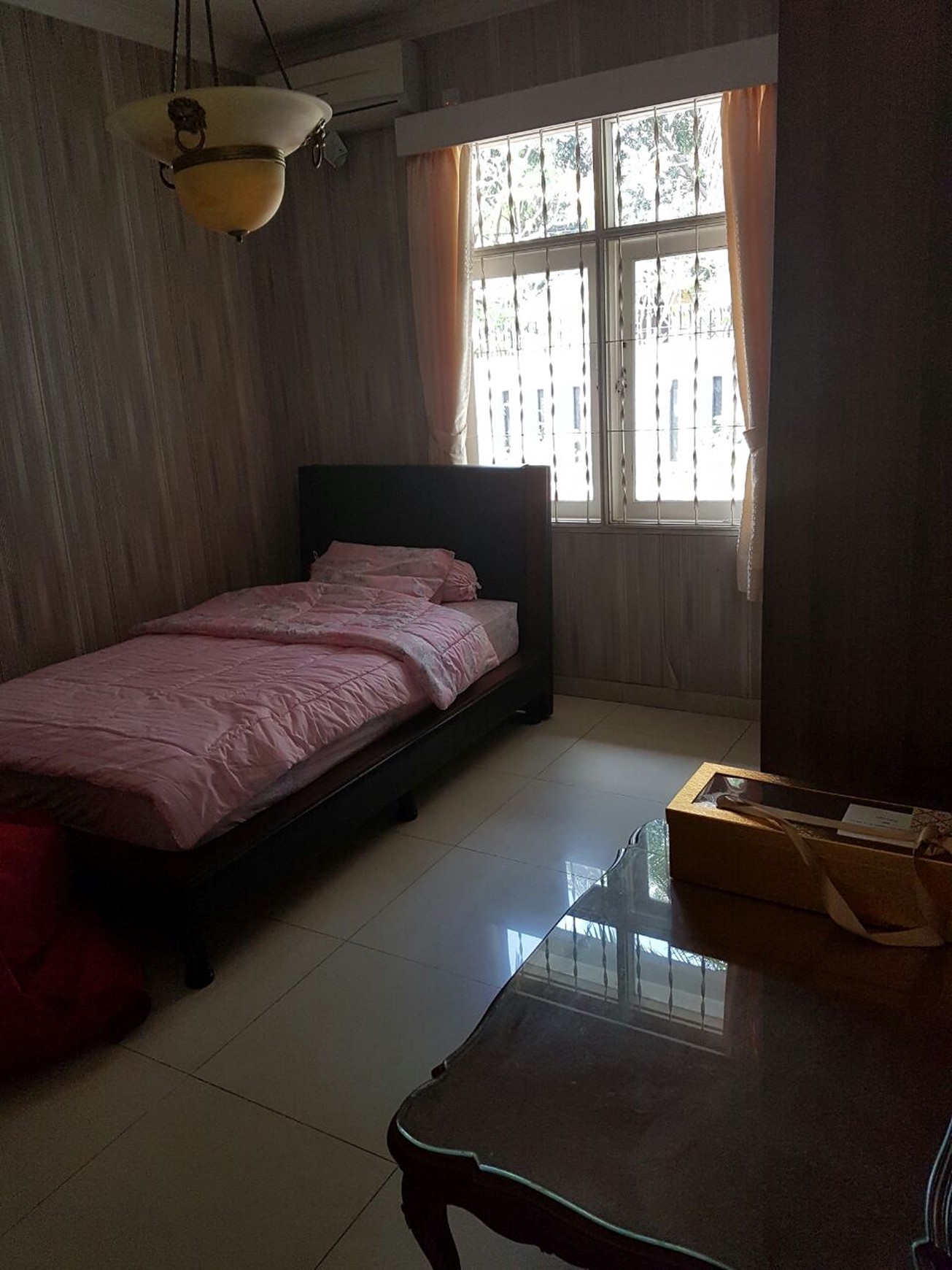 Rumah asri di Kemang Timur. Jakarta Selatan...