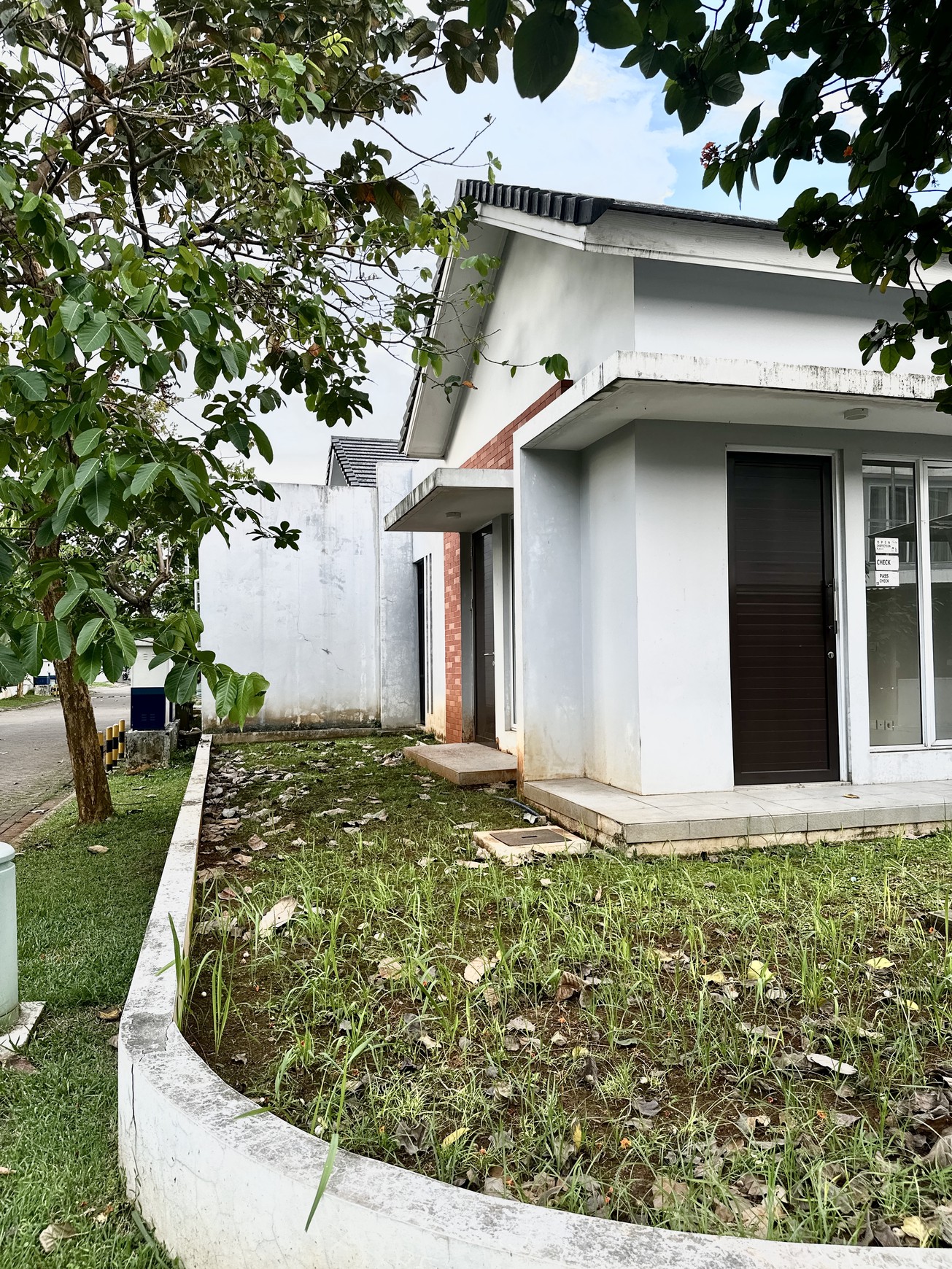 Rumah Tumbuh di Hook Tanah Luas 108 Bagus Di U House Bintaro Jaya Sektor 7 Tangerang Selatan