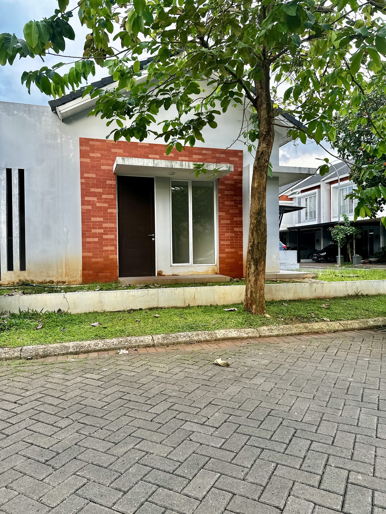 Rumah Tumbuh di Hook Tanah Luas 108 Bagus Di U House Bintaro Jaya Sektor 7 Tangerang Selatan