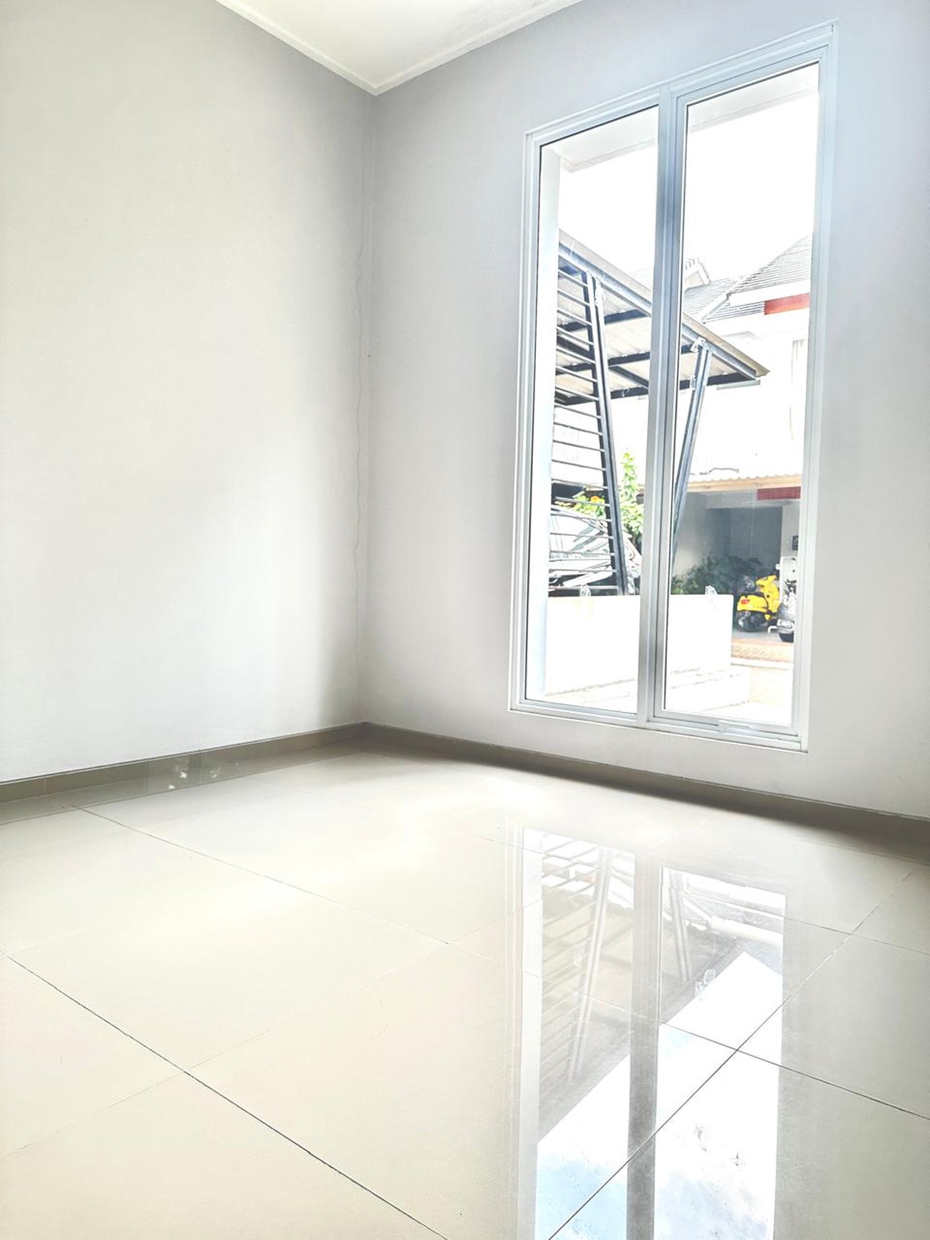 Rumah Tumbuh di Hook Tanah Luas 108 Bagus Di U House Bintaro Jaya Sektor 7 Tangerang Selatan