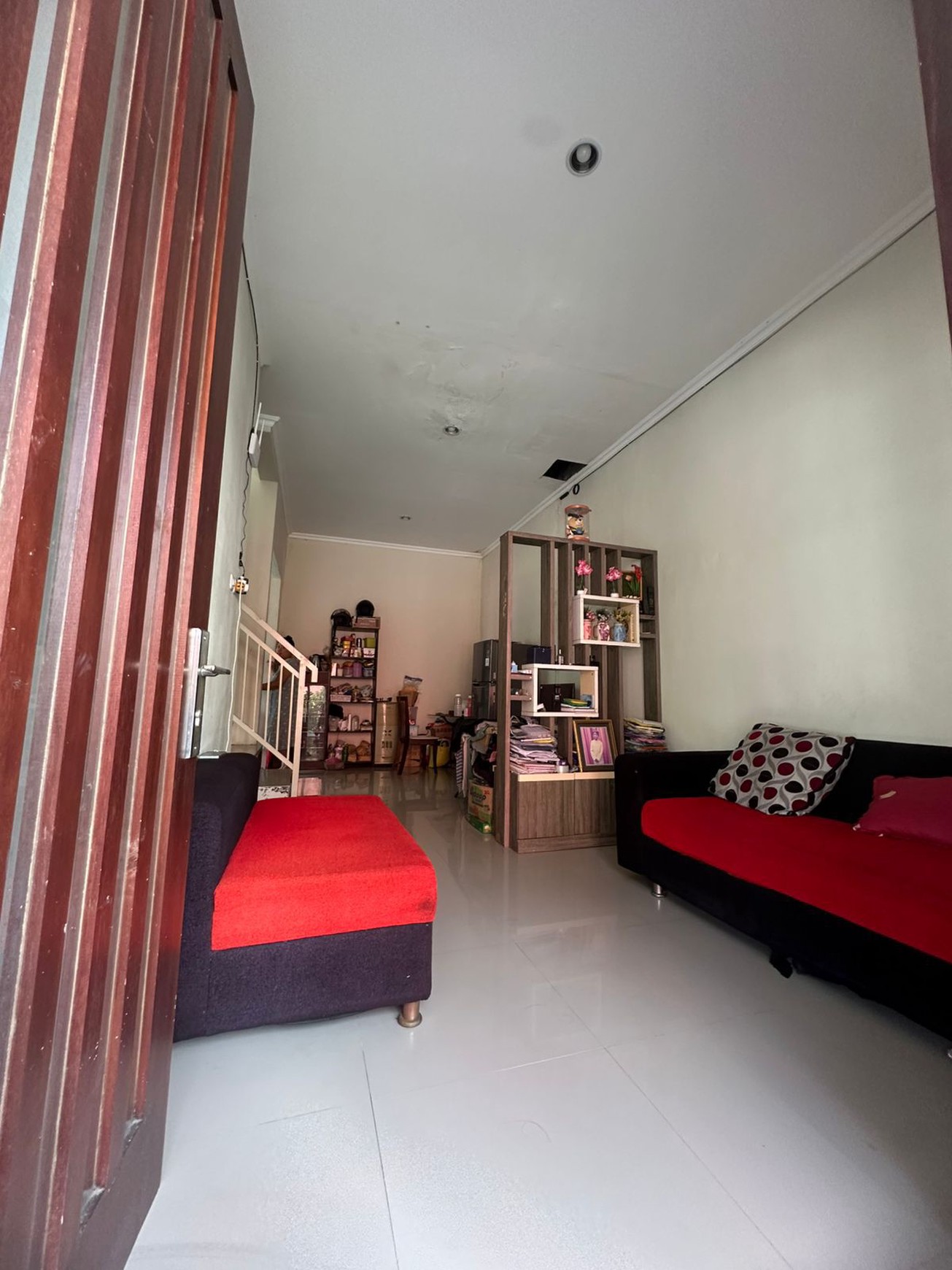 1918. Rumah De Naila Residence Menganti Gresik