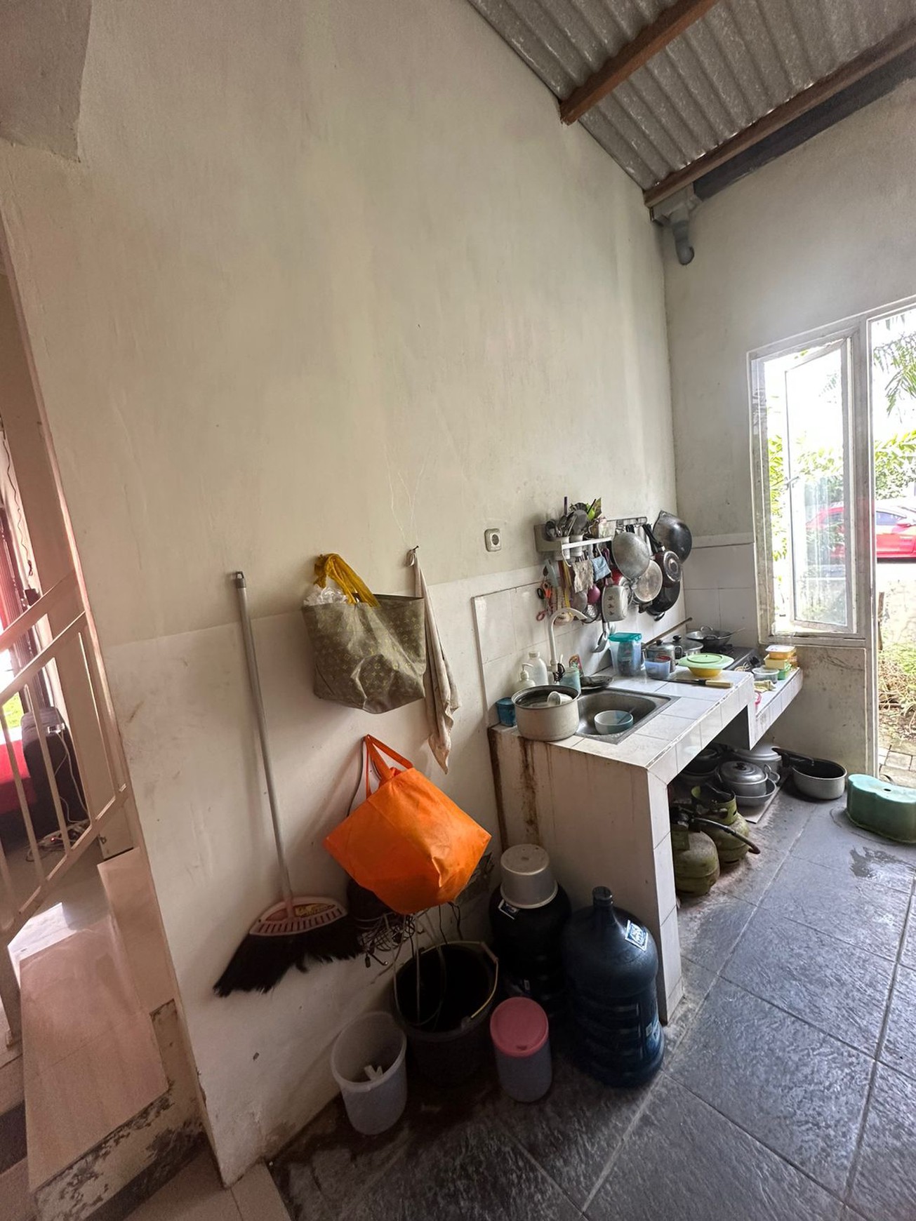 1918. Rumah De Naila Residence Menganti Gresik