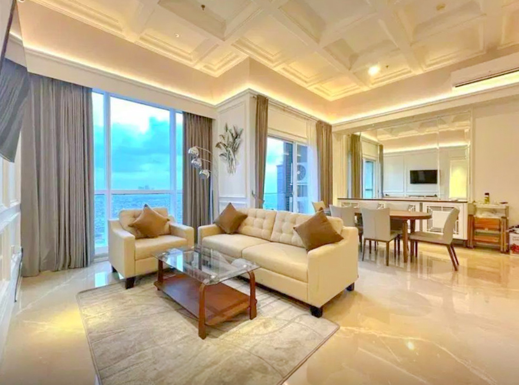 THE PEAK RESIDENCE SURABAYA, STRATEGIS TENGAH KOTA, AKSES LANGSUNG KE TUNJUNGAN PLAZA 5