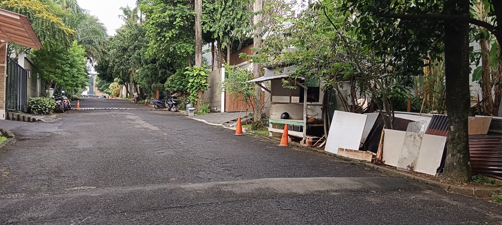 Dijual Tanah Lokasi Strategis di Pondok Pinang, Jakarta Selatan
