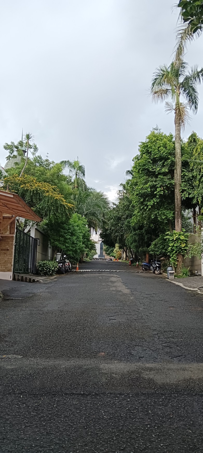 Dijual Tanah Lokasi Strategis di Pondok Pinang, Jakarta Selatan