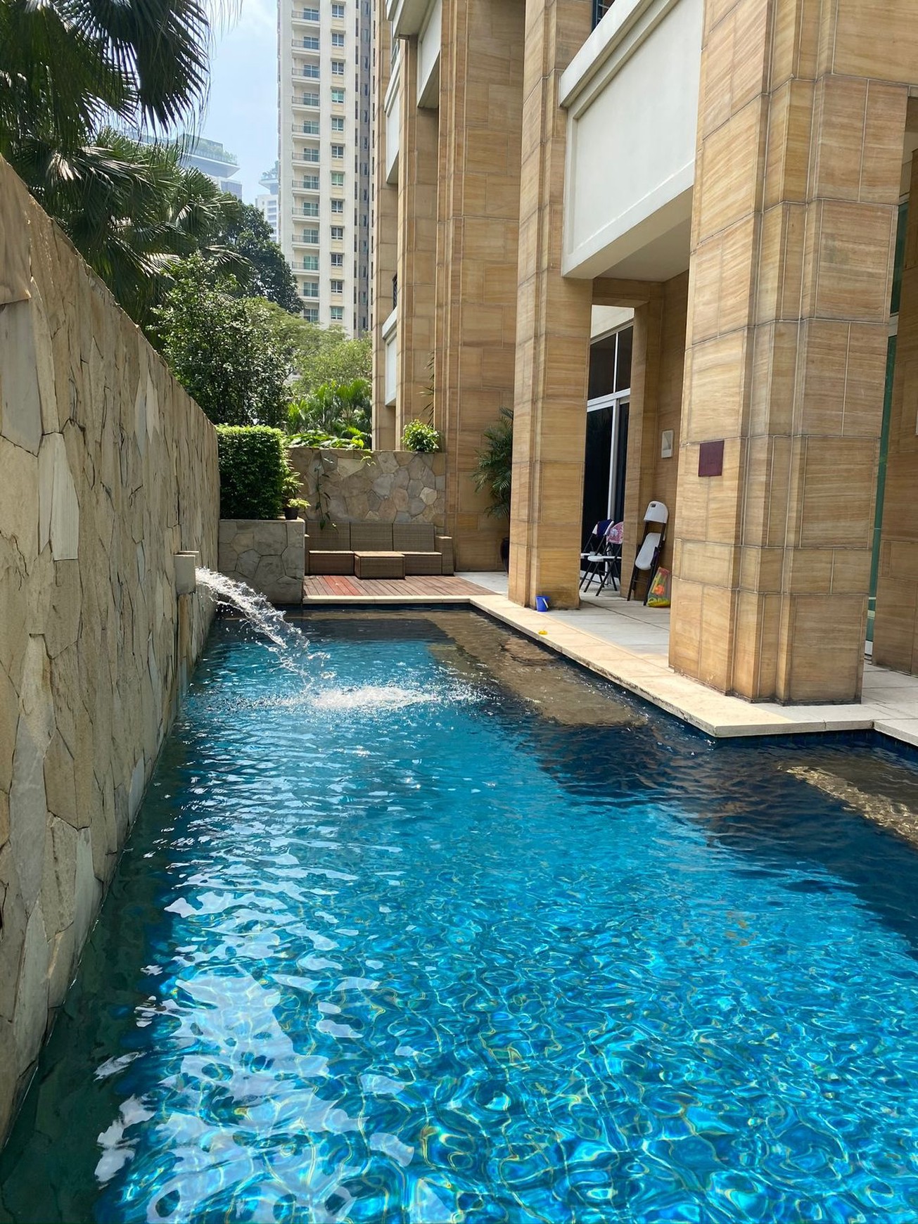 DISEWAKAN TOWN HOUSE PAKUBUWONO RESIDENDE