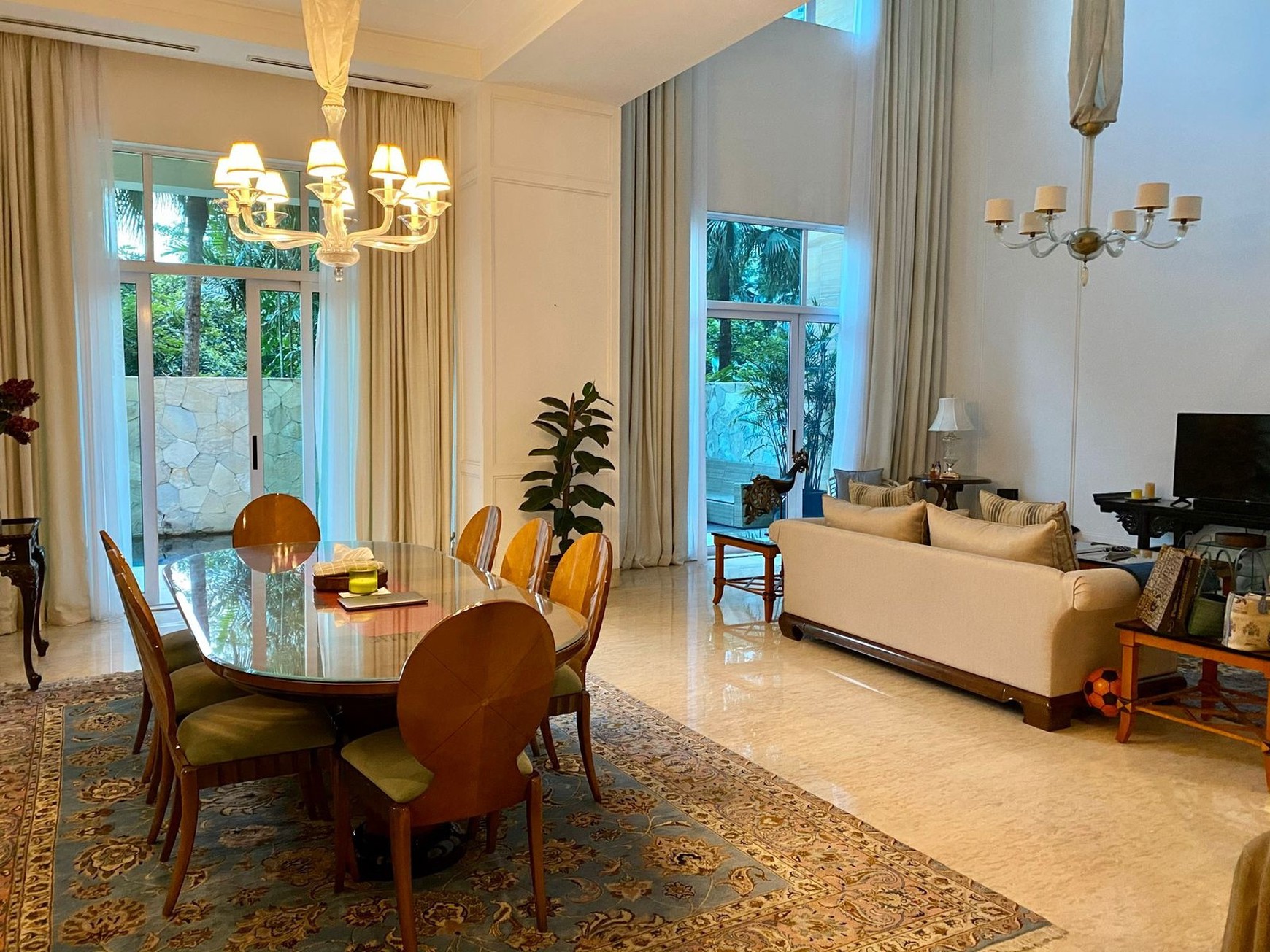 DISEWAKAN TOWN HOUSE PAKUBUWONO RESIDENDE