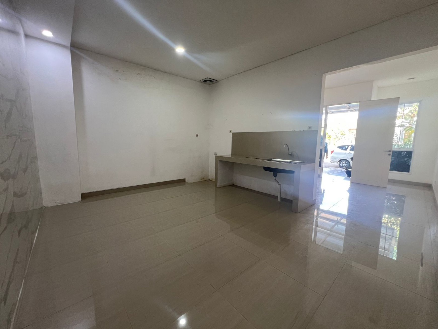 rumah modern bagus siap huni dijababeka monaco town